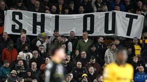 انتقادات مدیران باشگاه وولورهمپتون به نقل و انتقالات تابستانی