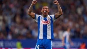 سفر شگفت‌انگیز تایریس دولان: از بلکبرن تا بارسلونا