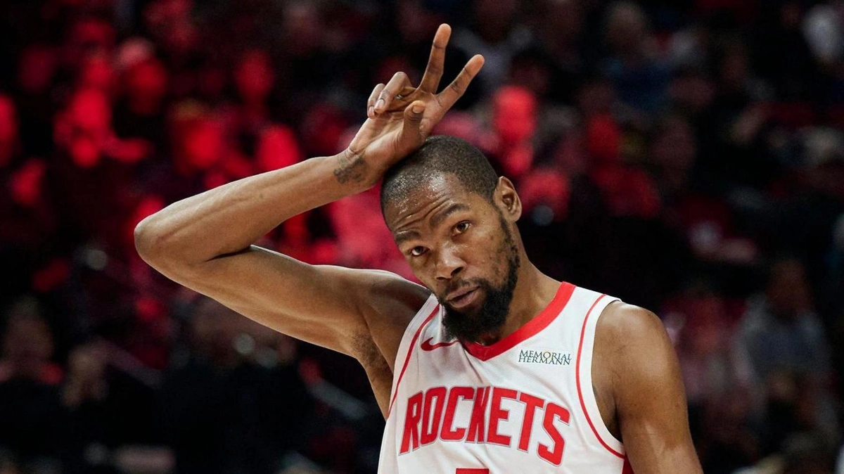 کوین دورنت از ویلت چمبرلین در جدول امتیازآورترین بازیکنان تاریخ NBA عبور کرد
