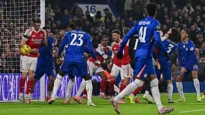 بررسی جنجال‌های آفساید و VAR؛ چرا تصمیمات در بازی‌های منچستر سیتی و آرسنال متفاوت بود؟