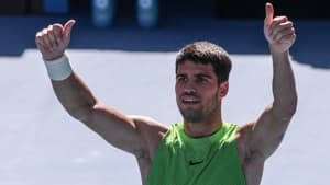 روزهای استراحت ستارگان تنیس؛ وقتی آلکاراز و فدرر به سراغ گلف می‌روند