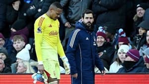 پایان فصل برای جان ویکتور، دروازه‌بان ناتینگهام فارست به علت مصدومیت