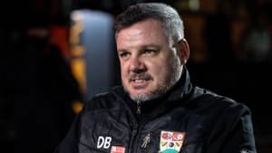 محرومیت سرمربی بارنت به دلیل توهین جنسیتی به داور زن