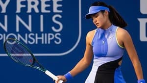 شکست اِما رادوکانو مقابل بازنده خوش‌شانس در نخستین دور دبی