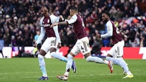 درخشش تامی آبراهام در بازگشت به استون ویلا؛ یک امتیاز ارزشمند مقابل لیدز یونایتد