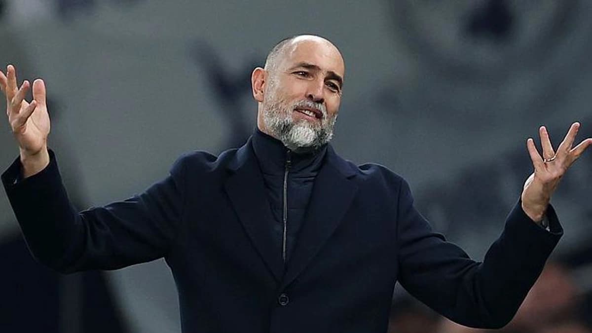 بحران بی‌سابقه تاتنهام؛ هزاران هوادار زودتر از ورزشگاه رفتند