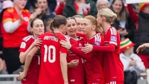 برد قاطع تیم ملی فوتبال زنان ولز برابر مونته‌نگرو، اما درخواست پیشرفت بیشتر از سوی ویلکینسون