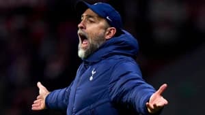 تمدید مهلت خرید بلیت فصل توسط تاتنهام در سایه ترس از سقوط