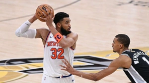 پیروزی نیویورک نیکس مقابل سن آنتونیو اسپرز در آغاز فینال NBA