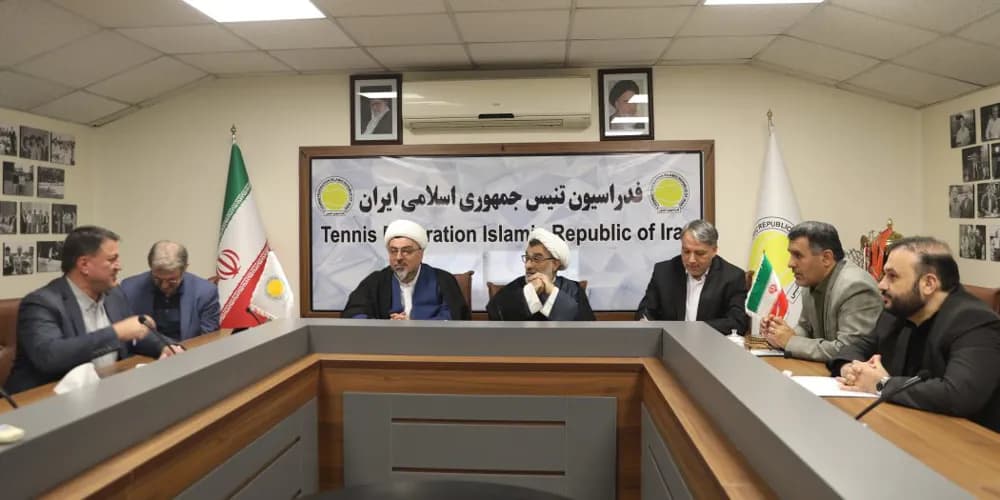 بازدید مسئولان فرهنگی از فدراسیون تنیس و تقدیر از برنامه‌های فرهنگی
