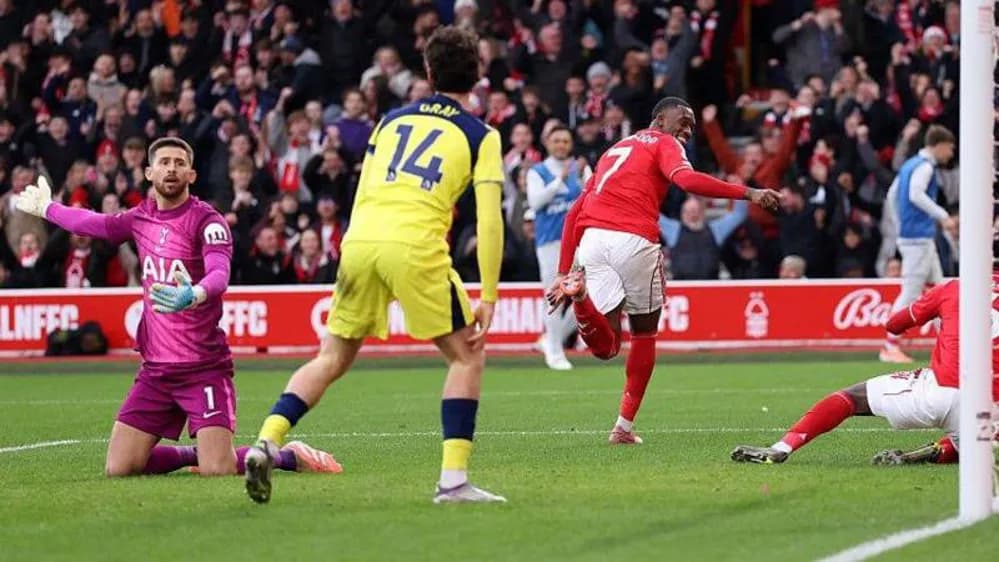 تحلیل شکست سنگین تاتنهام مقابل ناتینگهام فارست؛ توماس فرانک نیازمند زمان