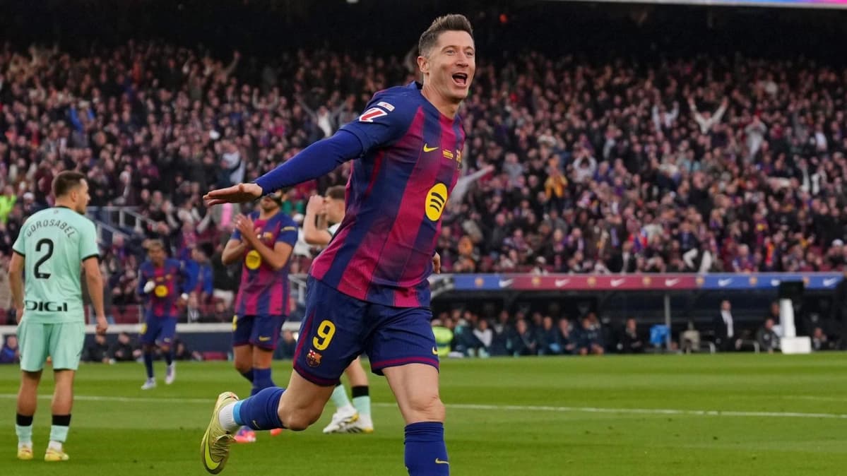 گفتگوهای مثبت شیکاگو فایر با روبرت لواندوفسکی برای انتقال به MLS