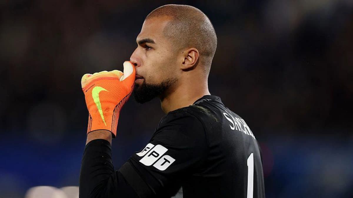 دفاع روزنیور از سانچز پس از اشتباهات مقابل آرسنال: مسئولیت با من است