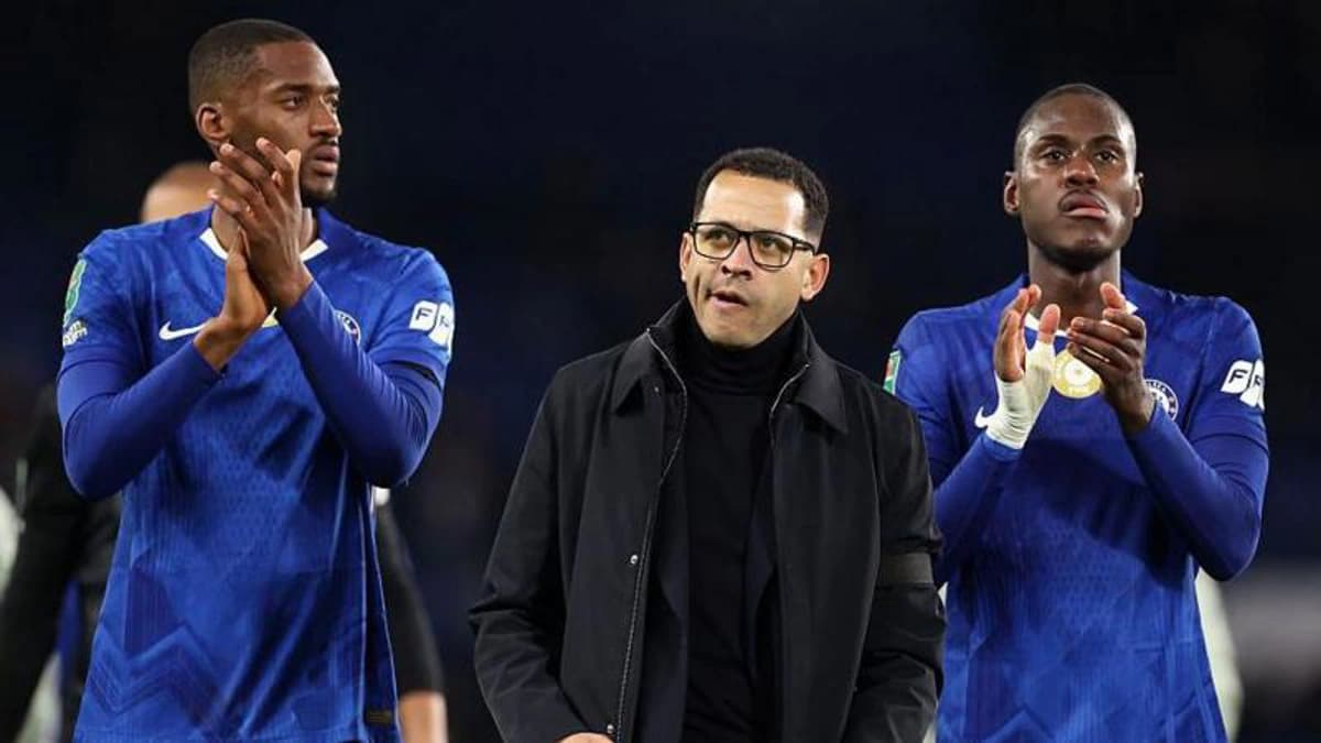 چرا چلسی به دنبال جذب مدافع مرکزی جدید است؟