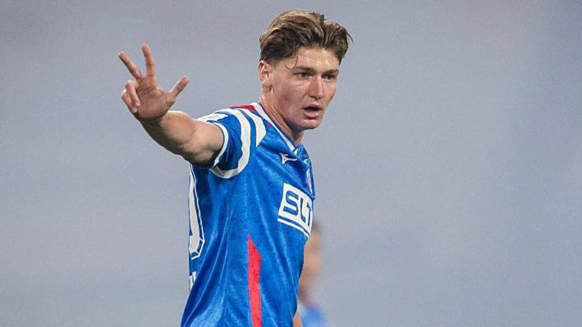 مهاجم جدید رنجرز: رایان نادری از هانزا روستوک پیوست