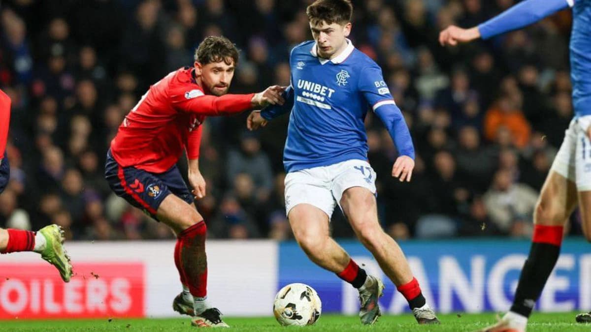 آیا میکی مور جواب مشکلات هجومی رنجرز است؟