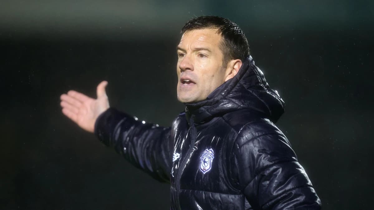 انتقاد بریان بَری-مورفی از داوری لیگ یک فوتبال انگلیس