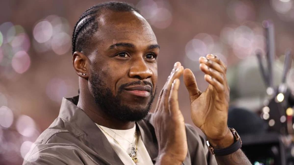 مذاکرات میخائیل آنتونیو با چارلتون اتلتیک برای بازگشت به فوتبال انگلیس