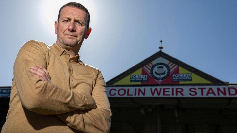 مدیر ورزشی پارتیک تیستل پس از حادثه در بیمارستان بستری شد