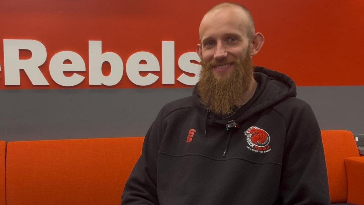 جو هارت: ستاره‌ها برای مربیگری در اسکس ریبلز کنار هم قرار گرفتند