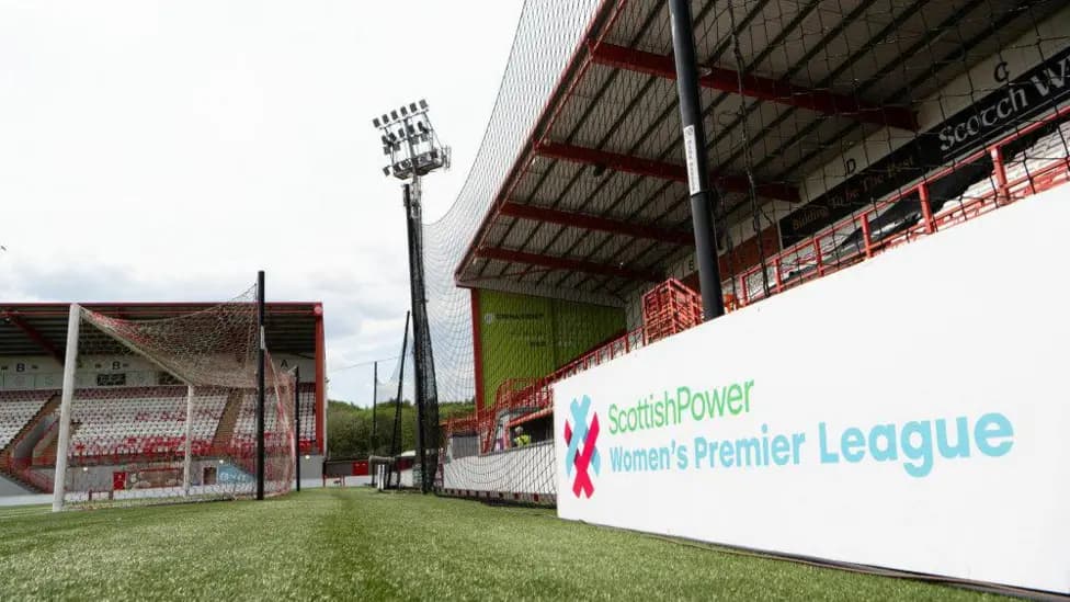 درخواست تغییر نام تیم فوتبال زنان همیلتون توسط باشگاه مردان