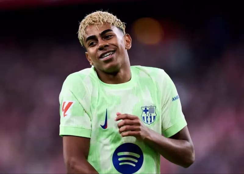 روماریو: لامین یامال بهترین بازیکن حال حاضر جهان است