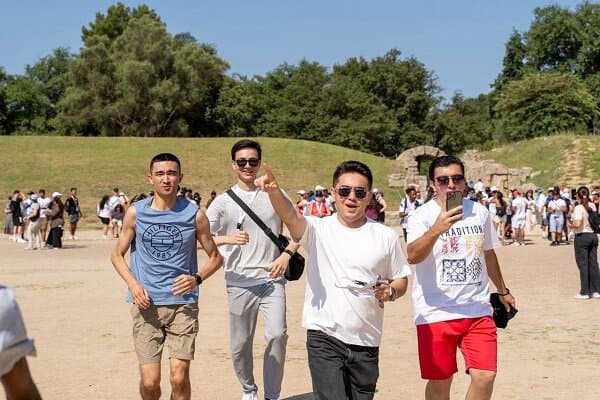 حضور رادین خیام، نماینده ورزش ایران در نشست رهبران جوان المپیک ۲۰۲۴