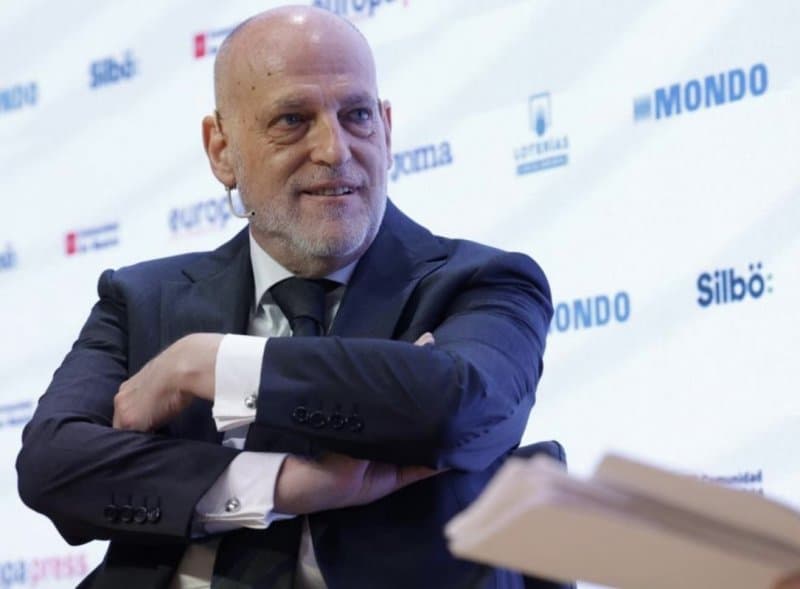 واکنش رئیس لالیگا به مشکل ثبت اولین خرید بارسلونا