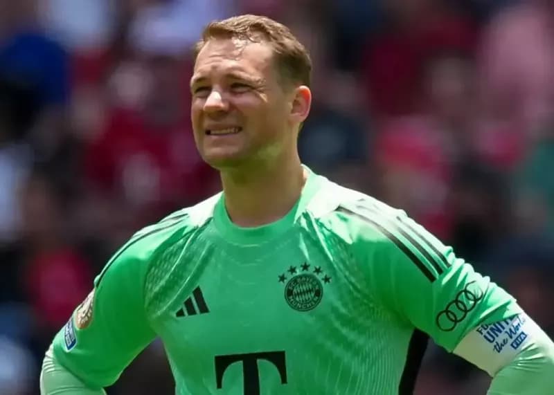 اولیور کان: نویر باید به خاطر خودش از فوتبال خداحافظی کند