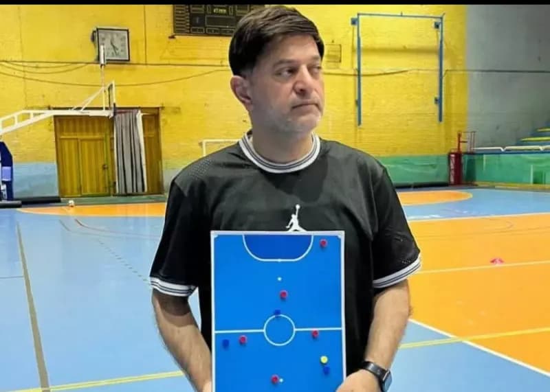 حسین افضلی از پردیس قزوین جدا شد؛ اولین استعفای فصل لیگ برتر فوتسال