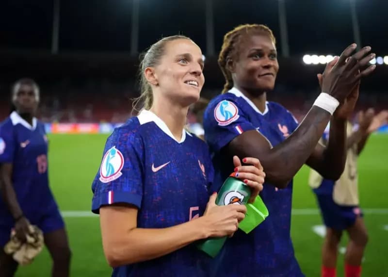 شگفتی بزرگ فرانسه در آغاز یورو ۲۰۲۵ فوتبال زنان: پیروزی مقابل انگلیس قهرمان