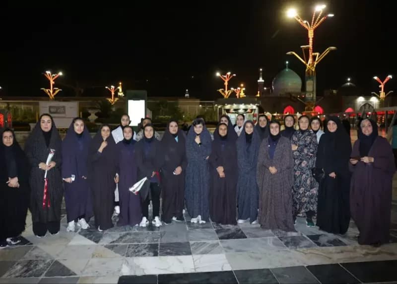 بانوان ملی‌پوش ایران به زیارت امام رضا(ع) رفتند