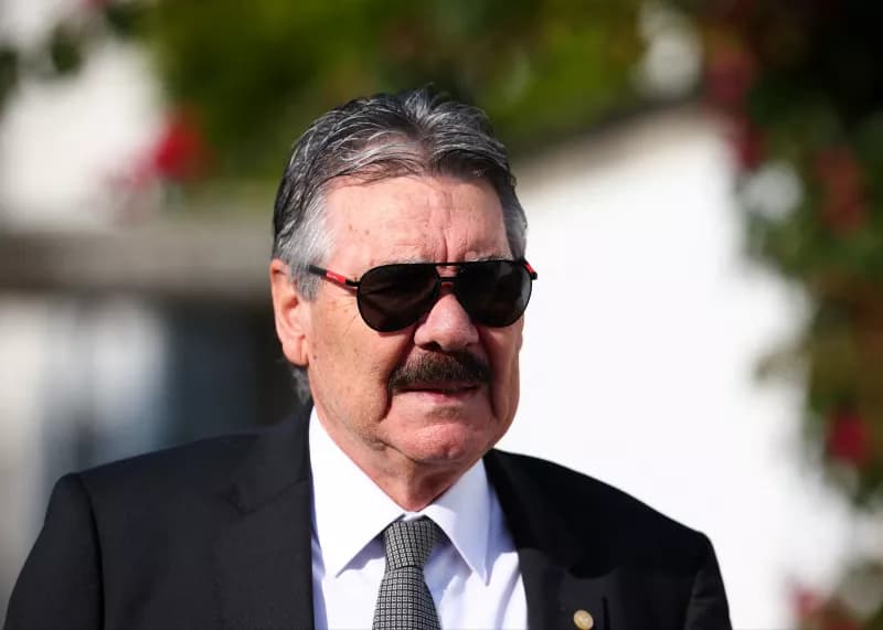 حضور تونی اولیویرا، سرمربی سابق تراکتور، در مراسم تشییع دیوگو ژوتا