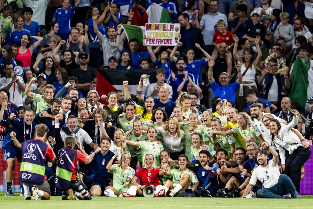 موفقیت تاریخی تیم ملی فوتبال زنان ایتالیا در یورو ۲۰۲۵ و مسیر دشوار تا حرفه‌ای شدن