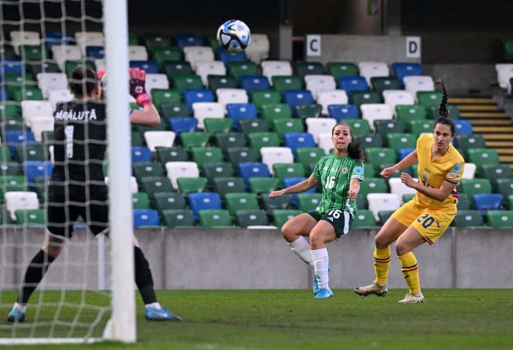 اللی میسون، ملی‌پوش ایرلند شمالی به چارلتون اتلتیک پیوست