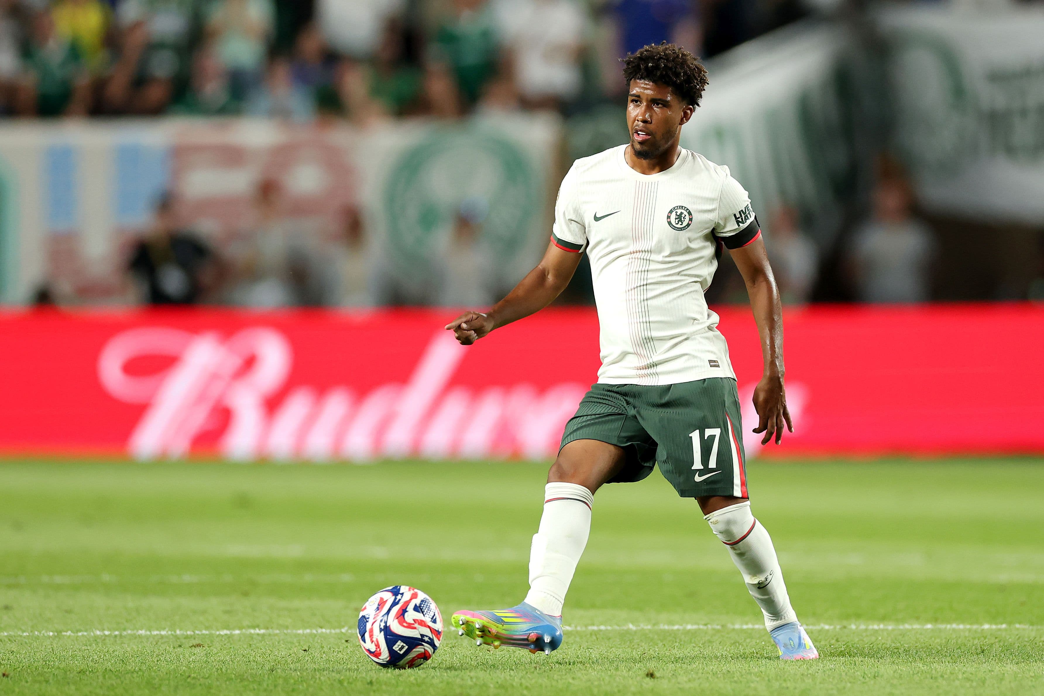 گزارش: علاقه شدید اینترمیلان به آندری سانتوس، هافبک چلسی و برزیل