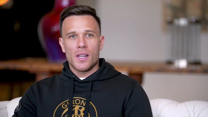 احتمال بازگشت آرتور ملو، هافبک سابق بارسلونا، به لالیگا