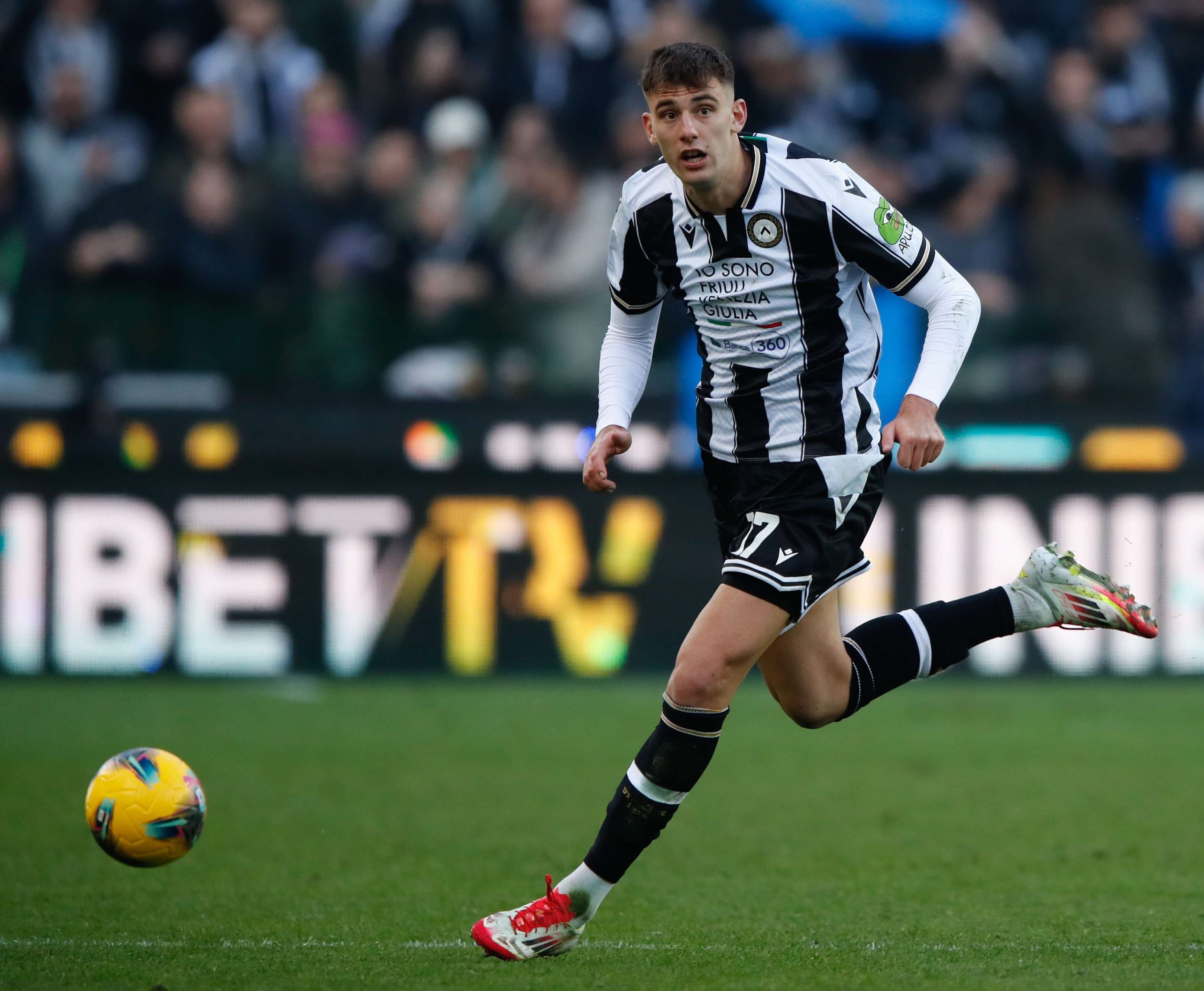 اولین گل لورنزو لوکا برای ناپولی در دیداری دوستانه پیش‌فصل