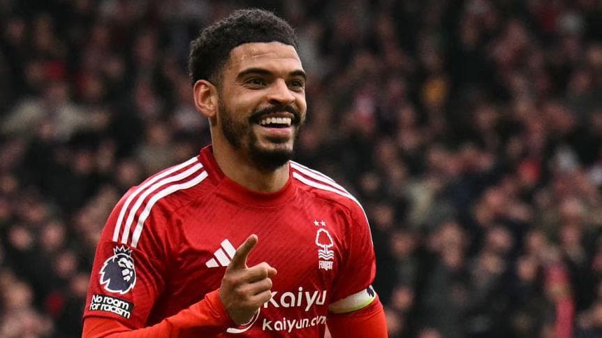 تمدید قرارداد مورگان گیبز-وایت با ناتینگهام فارست؛ "می‌خواهم بخشی از یک چیز خاص باشم"