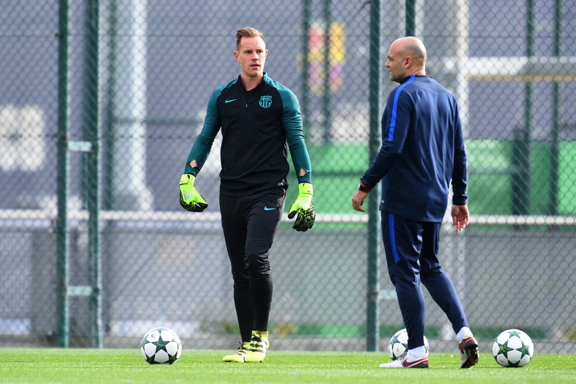 آینده مبهم مارک آندره تراشتگن: تردید در باشگاه بارسلونا و تیم ملی آلمان