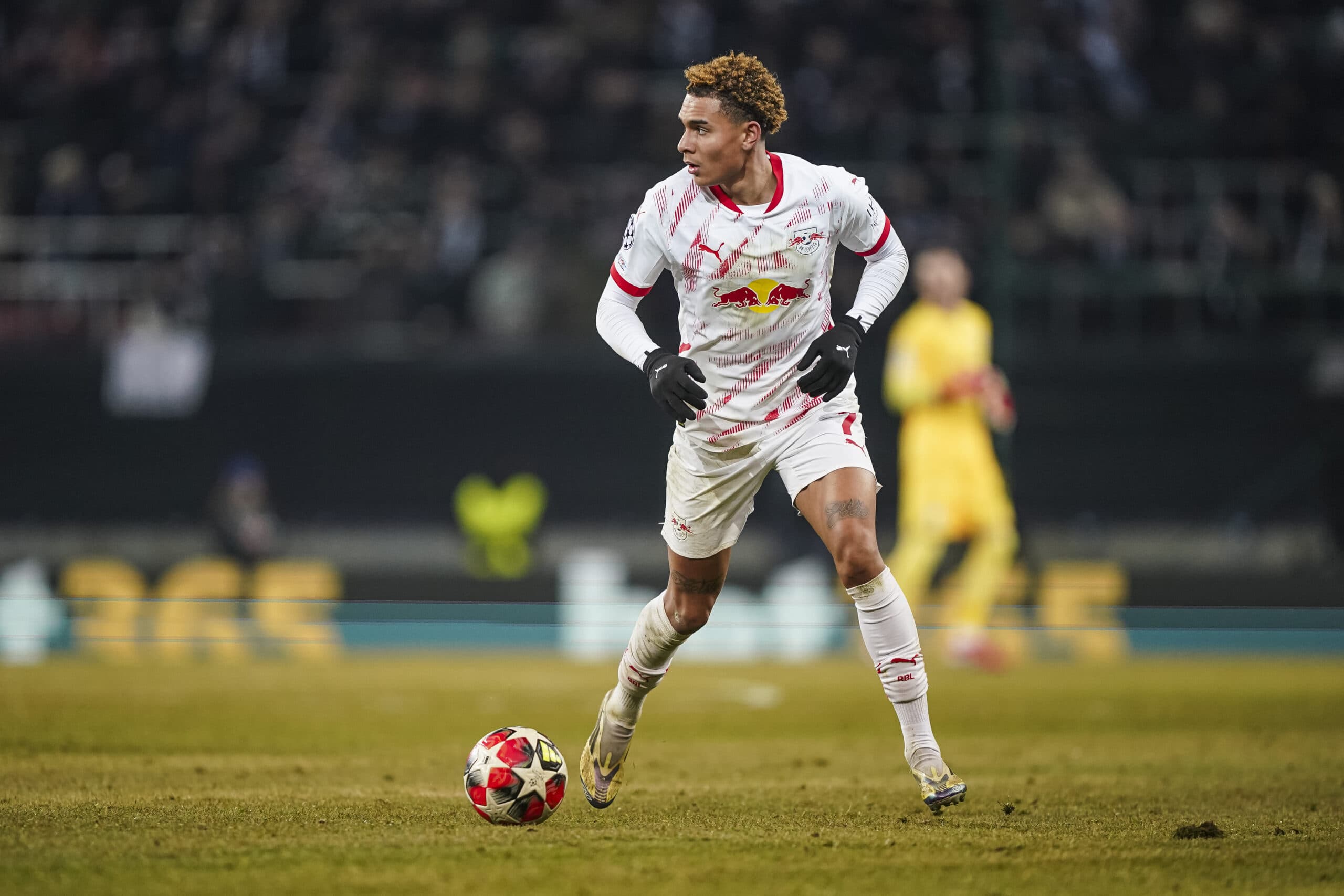 بررسی هدف نقل و انتقالاتی لیورپول: آیا آنتونیو نوسا گزینه مناسبی است؟