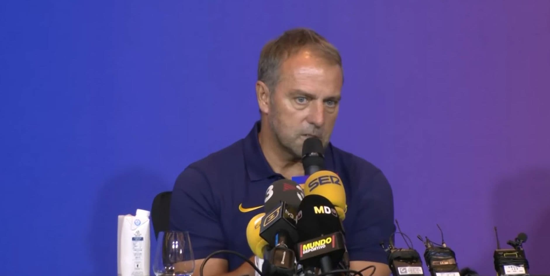 ابهام در انتخاب کاپیتان بارسلونا توسط هانسی فلیک، میان شایعات درباره تراشتگن