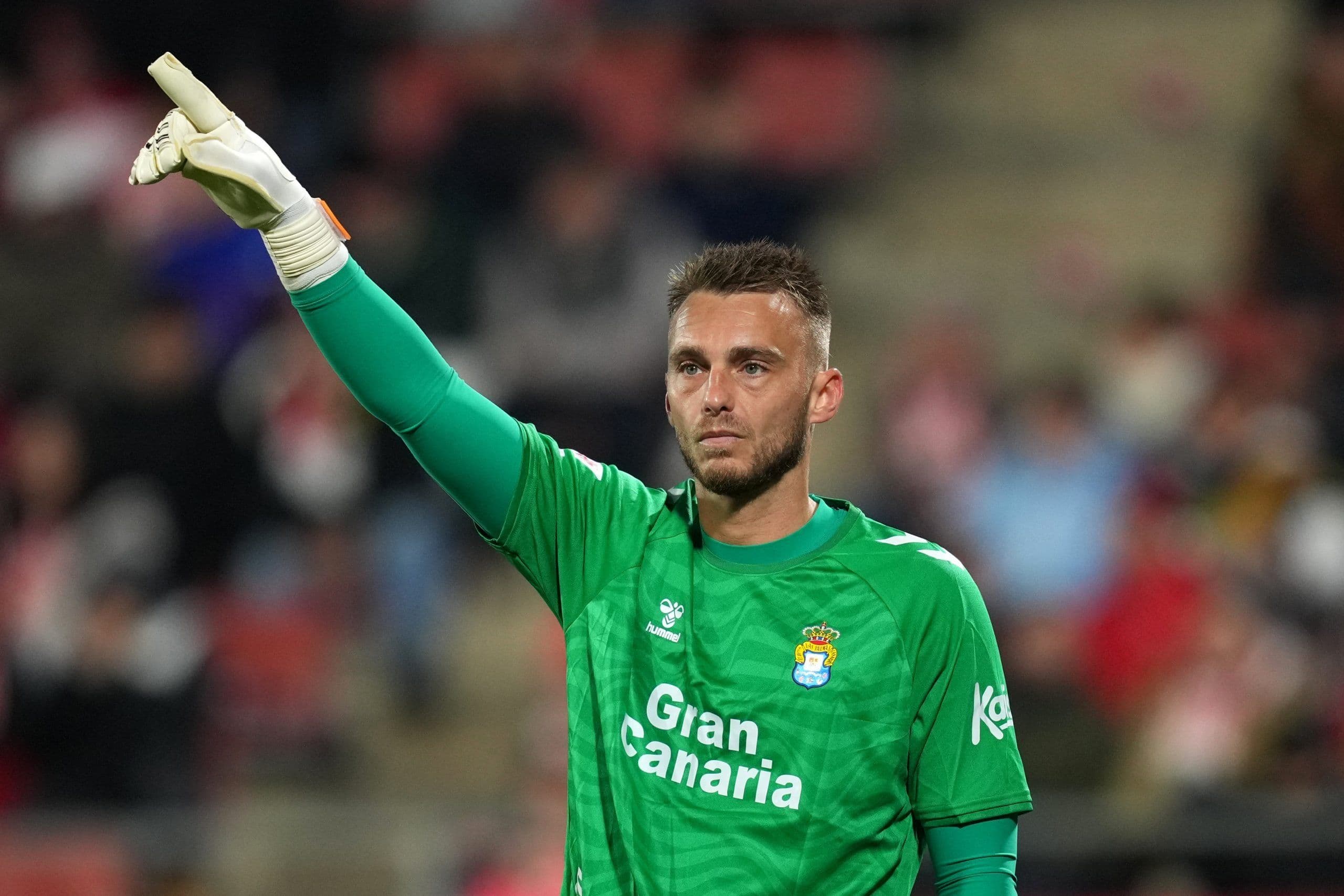 دروازه‌بان با تجربه، گزینه بازگشت به تیم NEC نایمخن