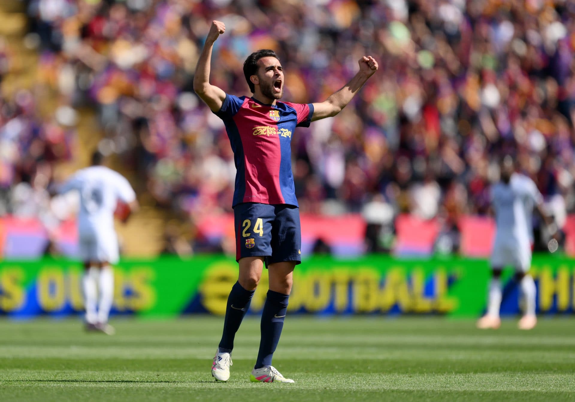 مدافع بارسلونا با بازگشت به تمرینات گروهی پیش از دیدار دوستانه با اف‌سی سئول