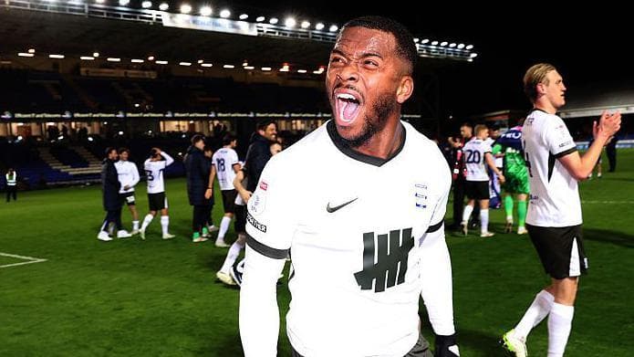 بلوزها آماده فتح لیگ قهرمانی: جاه‌طلبی بی‌سابقه بیرمنگام سیتی