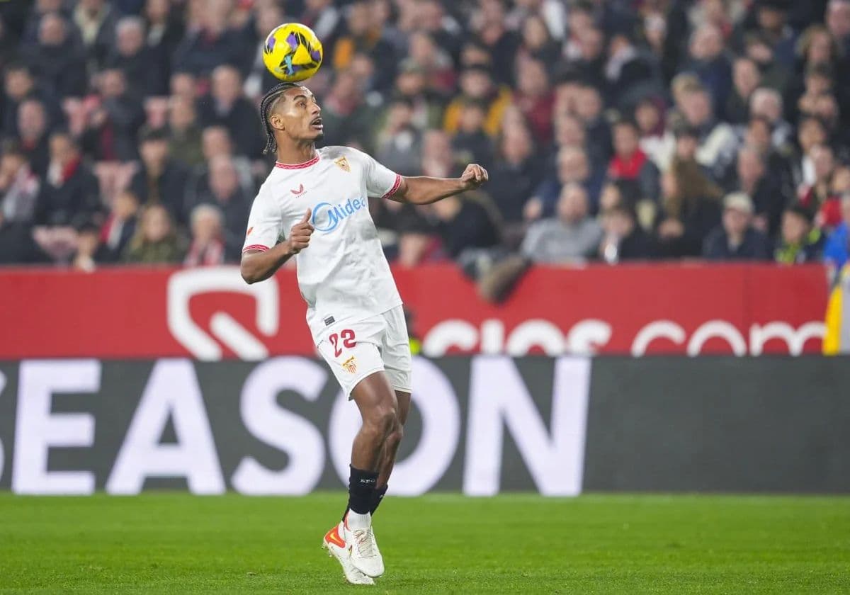 رد پیشنهاد ۳۰ میلیون یورویی باشگاه بورنموث توسط مدافع سویا