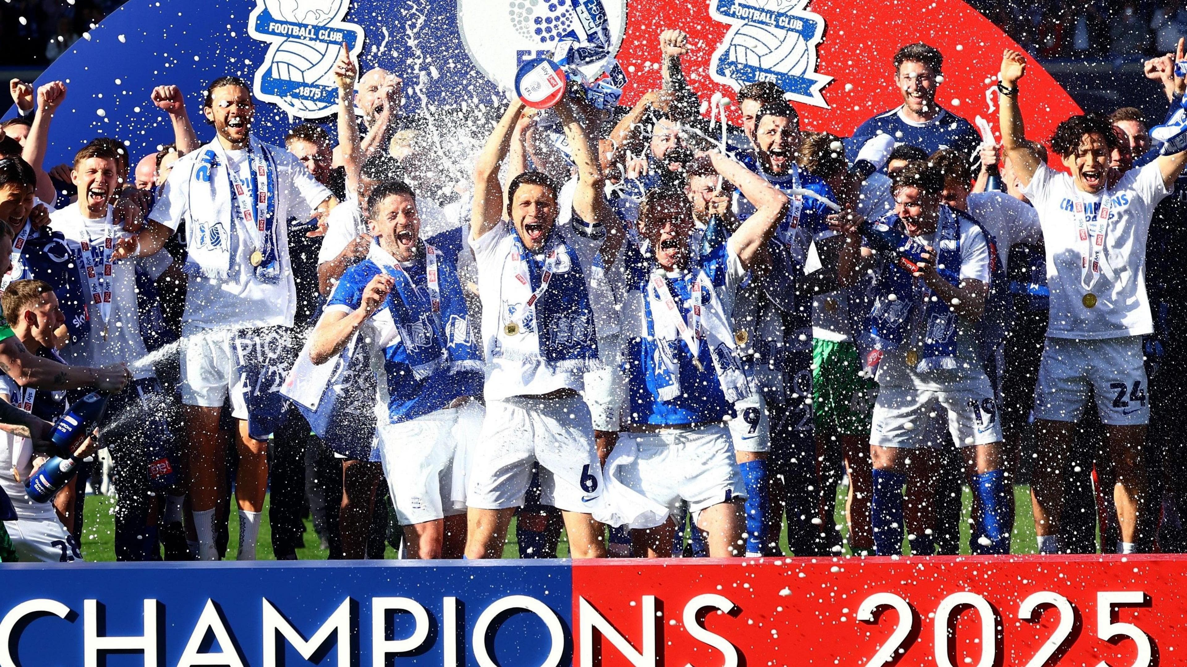 بلاتکلیفی و جاه‌طلبی: برمنگام به دنبال صعود به لیگ برتر