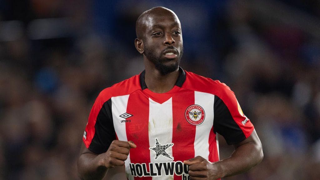 بازگشت ویسا به تمرینات برنتفورد؛ اما همچنان در فکر جدایی