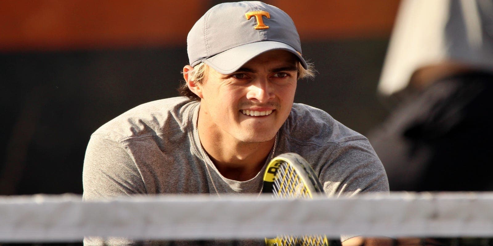 پیروزی آدام والتون بر دنیل مدودف قهرمان سابق جهان در مسابقات تنیس سینسیناتی