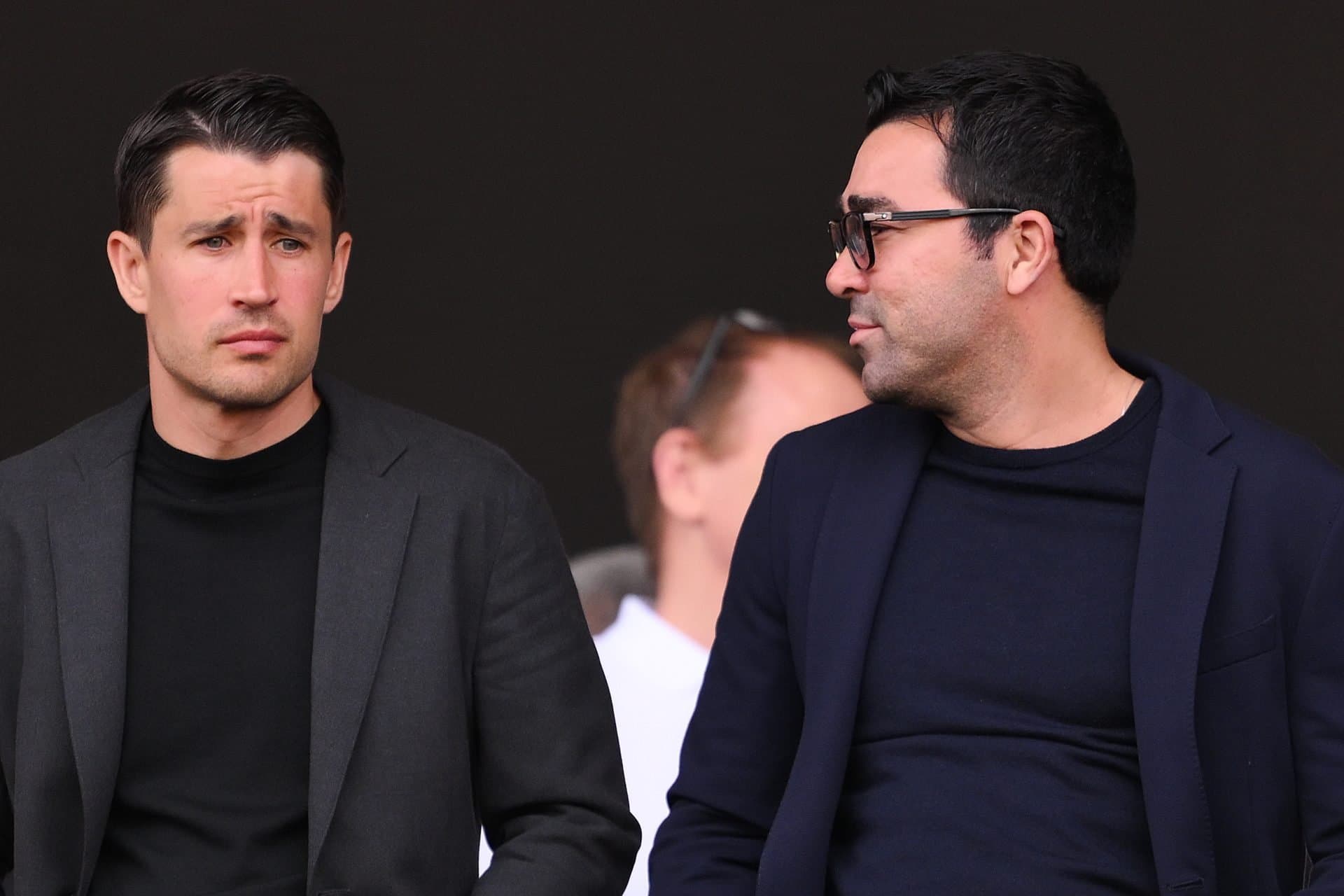 جستجوی بارسلونا برای جذب مدافعی جوان با قابلیت بازی در تیم اصلی و ذخیره